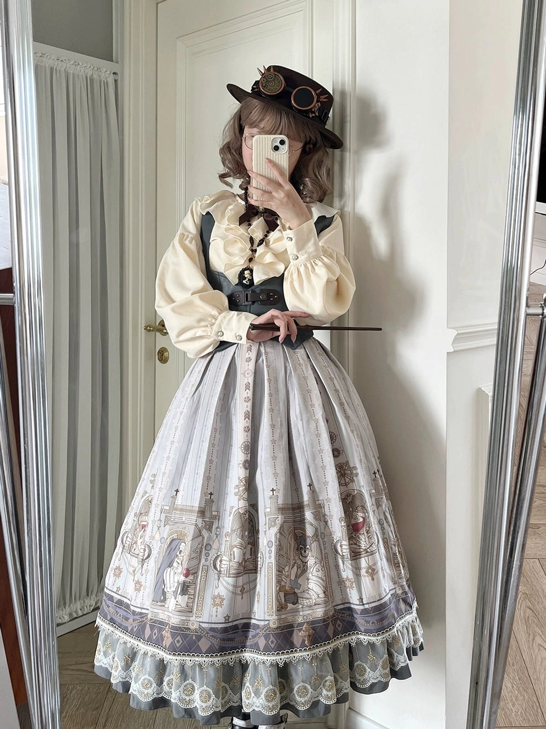 Gothic lolita fishbone skirt care instruction hand wash cool water air dry shade storage hanging