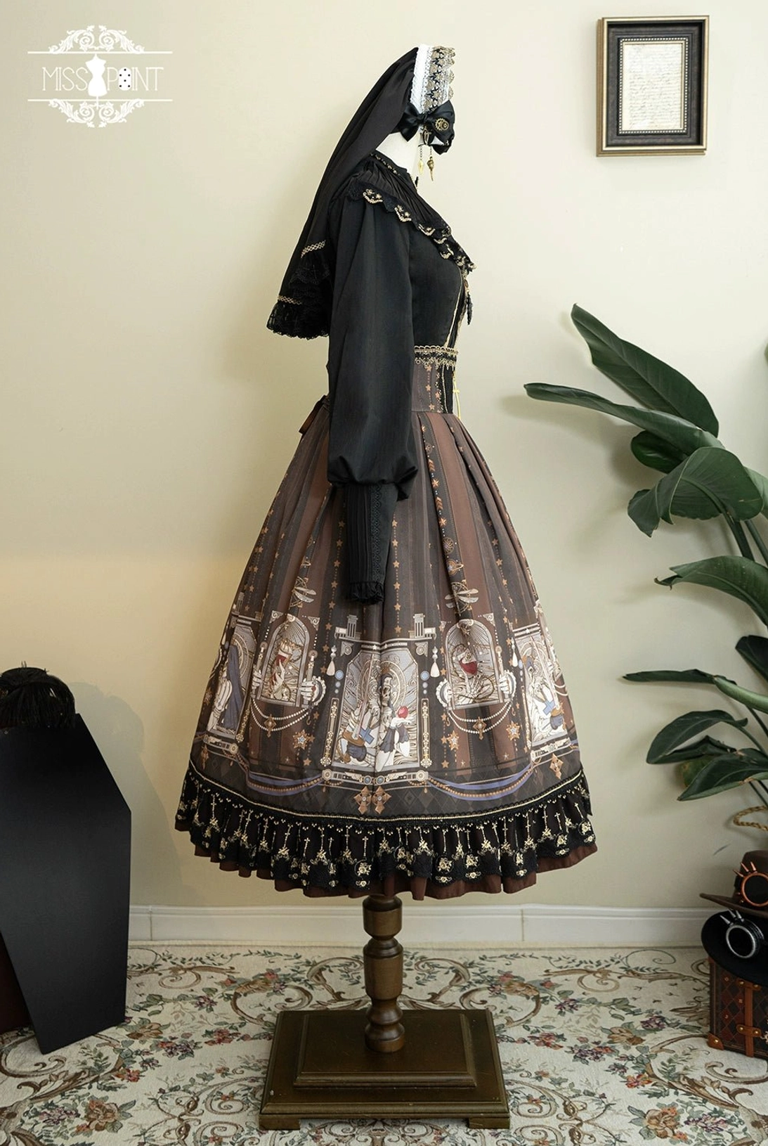Gothic lolita fishbone skirt gray color variant neutral palette mysterious aesthetic versatile pairing