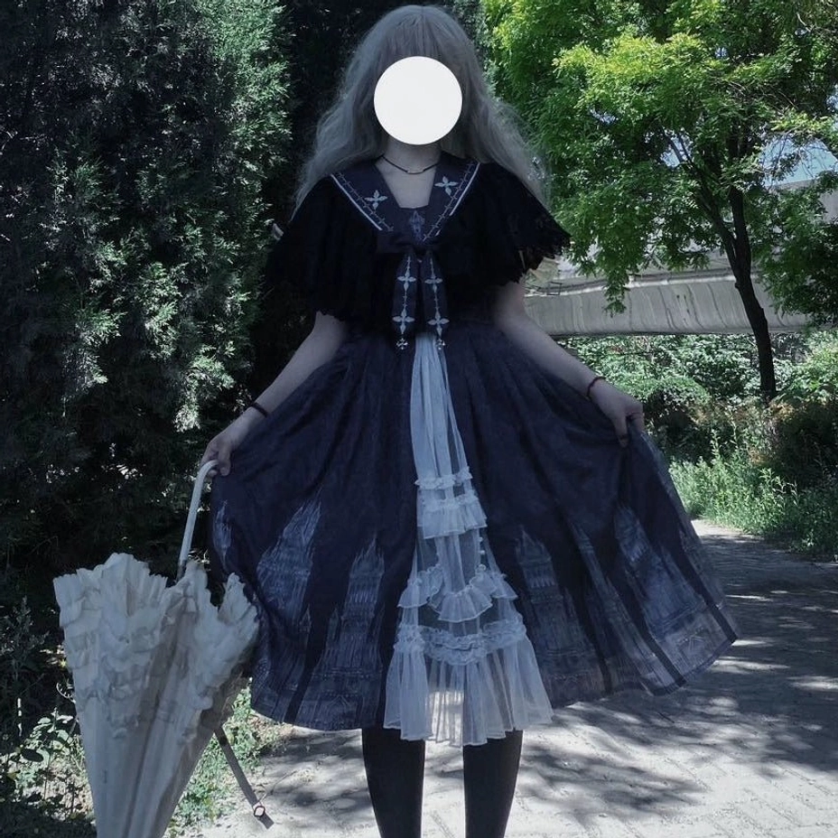 Gothic Lolita jumper skirt cardigan loose comfortable silhouette all body types