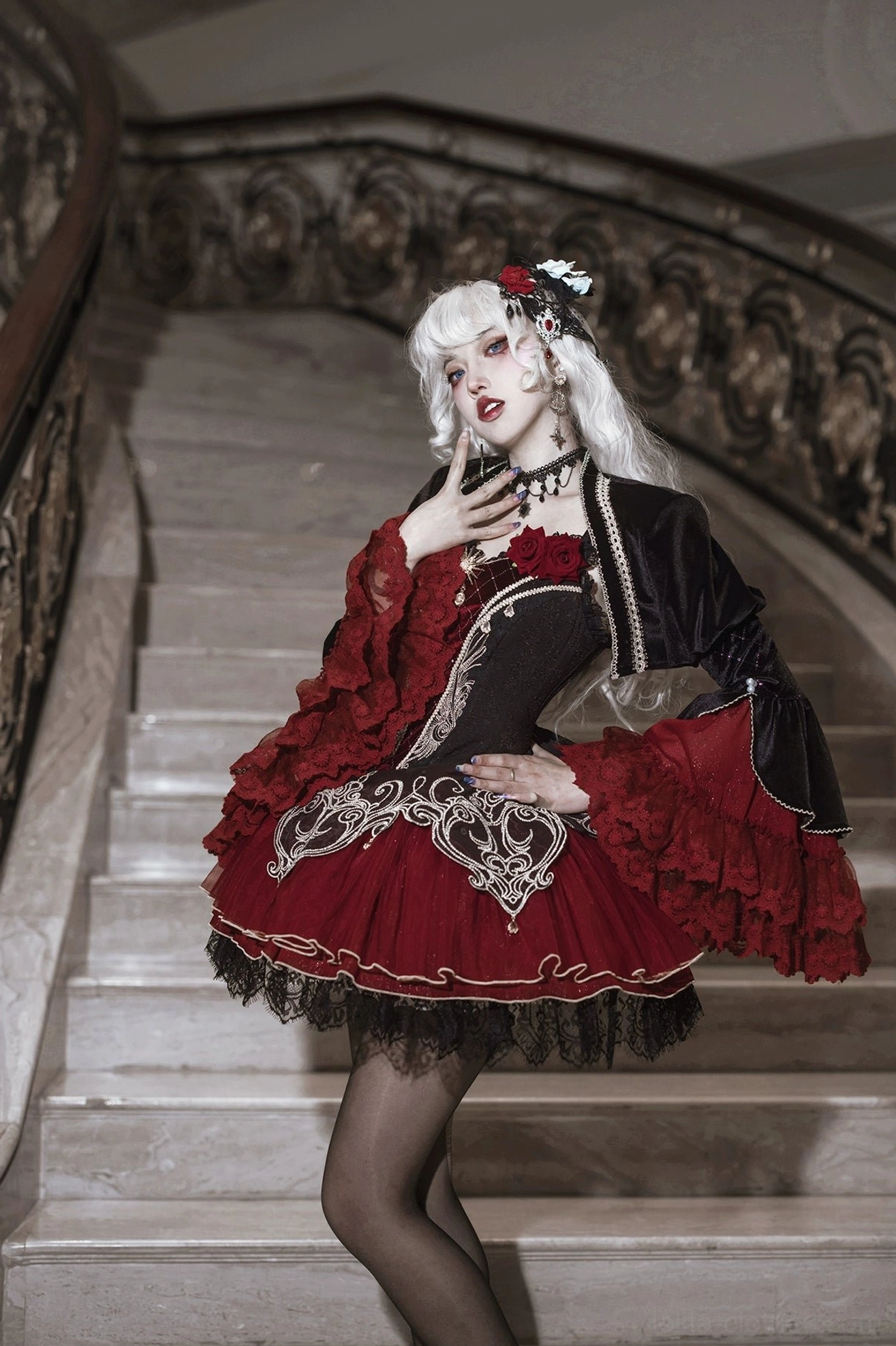Gothic lolita JSK dress ensemble black wine-red color detailed back structure embroidered patterns