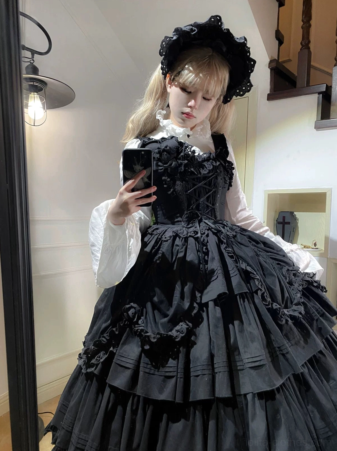 Lolita fashion jewelry and headpiece coordination image showing accessory pairings with Gothic JSK