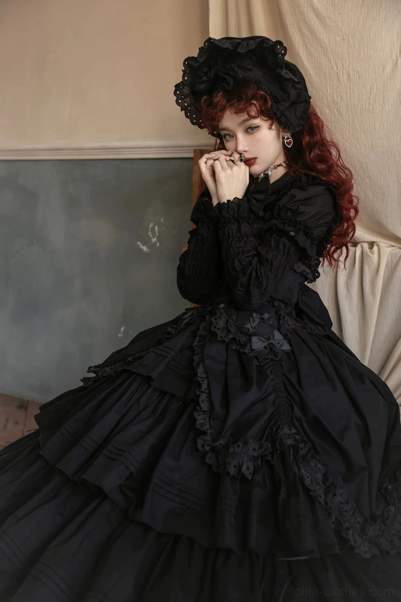 Price value and quality comparison showing Gothic Lolita JSK features versus similar fashion pieces