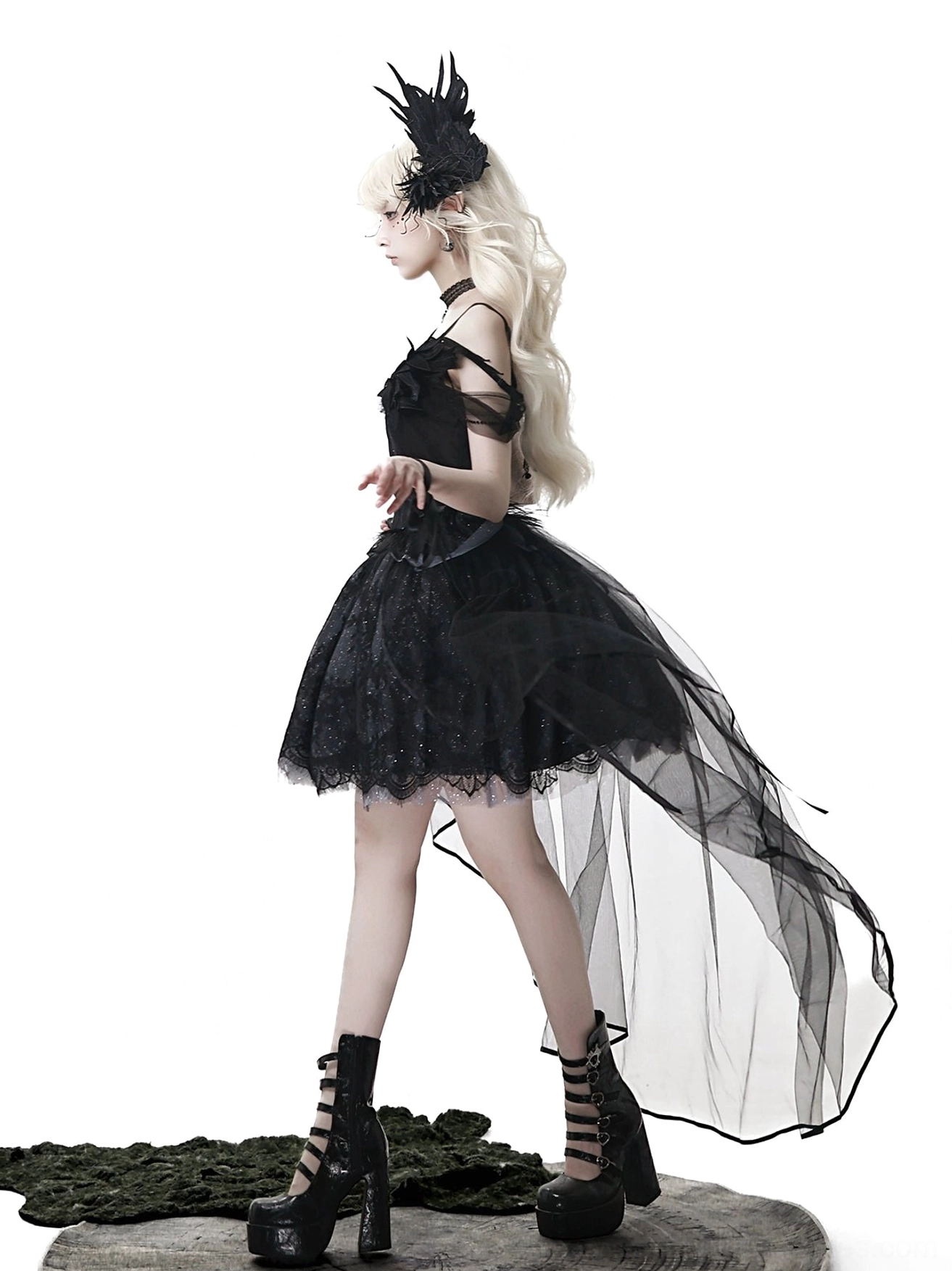 Black gothic lolita JSK dress detail of side zipper closure and lace-up back panel showing convenient entry design and precise fitting adjustment mechanism