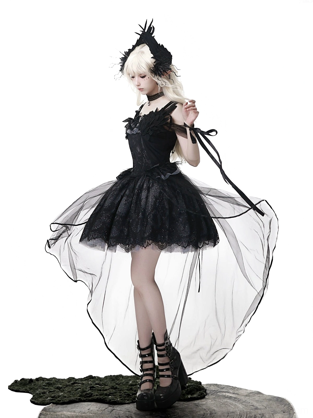 Black gothic lolita JSK dress skirt volume and silhouette detail showing four-way stretch lining, voluminous tulle construction, and high-low hem proportions