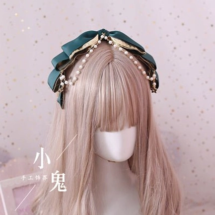 gothic lolita kc headband back view long hair blonde mannequin pearls chain elegant positioning