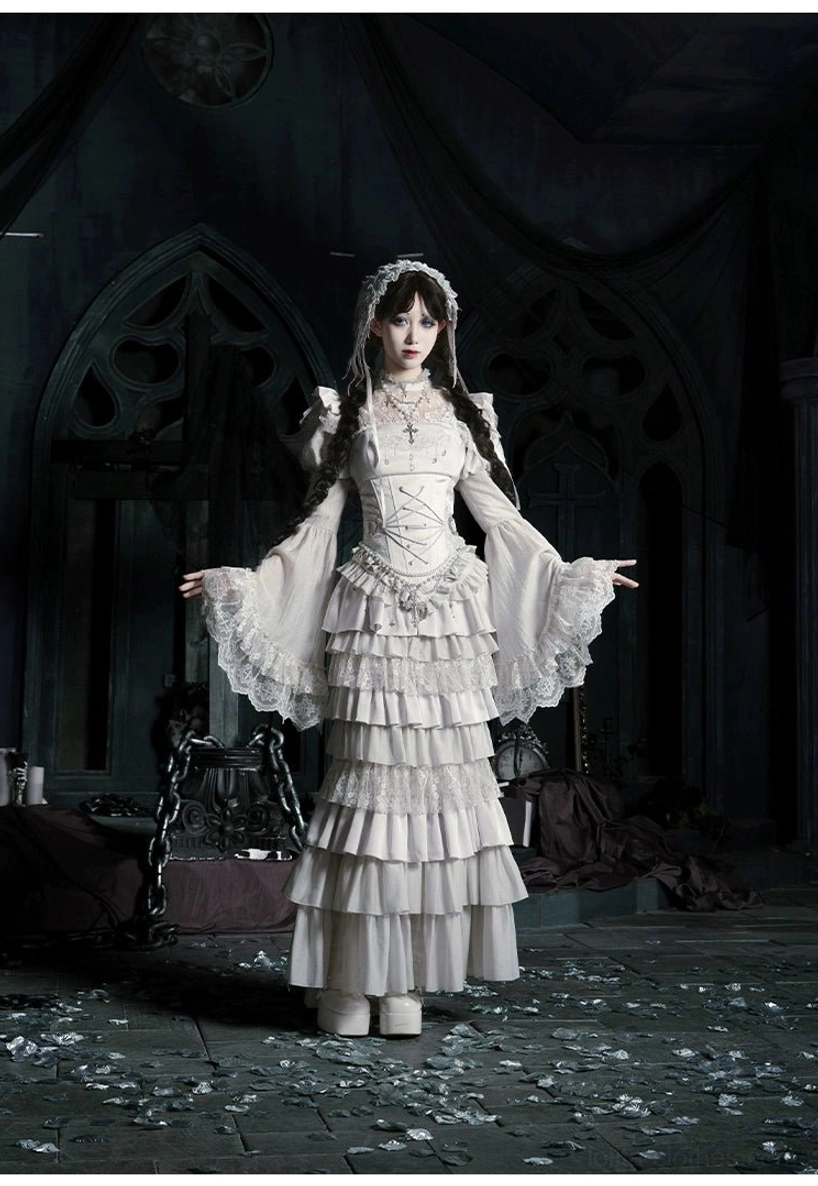 Gothic lolita model movement shot showing skirt volume ruffles dynamics in action kinetic visual effect