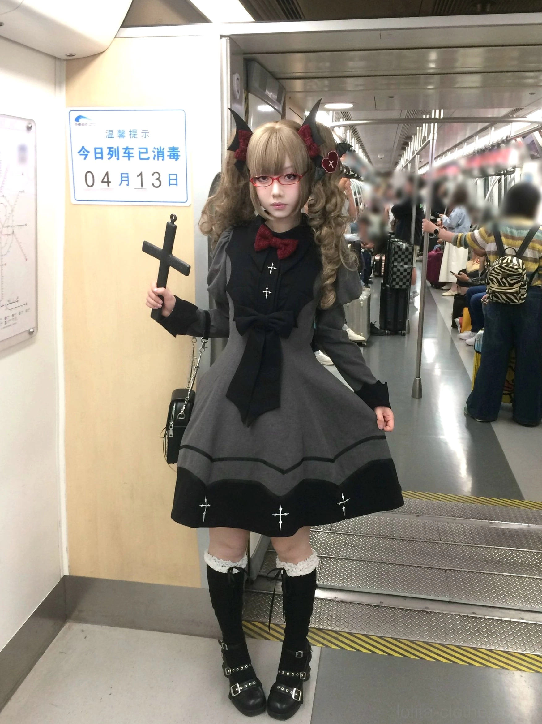Bat-wing gothic lolita OP dress ornate hair ornaments headdress styling lolita headbow accessories