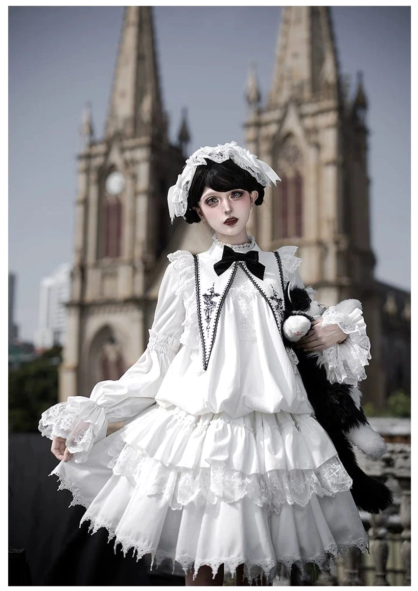 Collar and neckline close-up of gothic lolita velvet OP dress featuring lace trim stand-up collar and decorative bow tie embellishment details