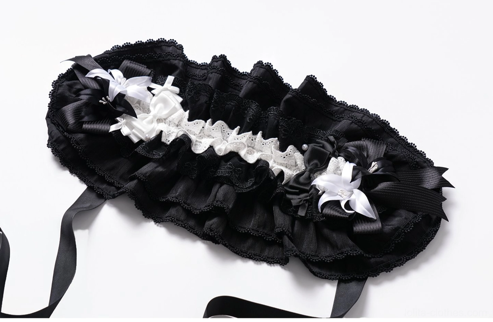 Multi-layer black ruffled lace gothic lolita waist garter accessory white inlay lily bow ornament decorative