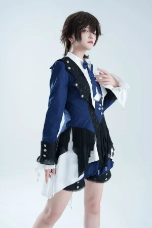 Ouji lolita coat set back view model display flowing white underlayer asymmetrical back hem tailoring detail
