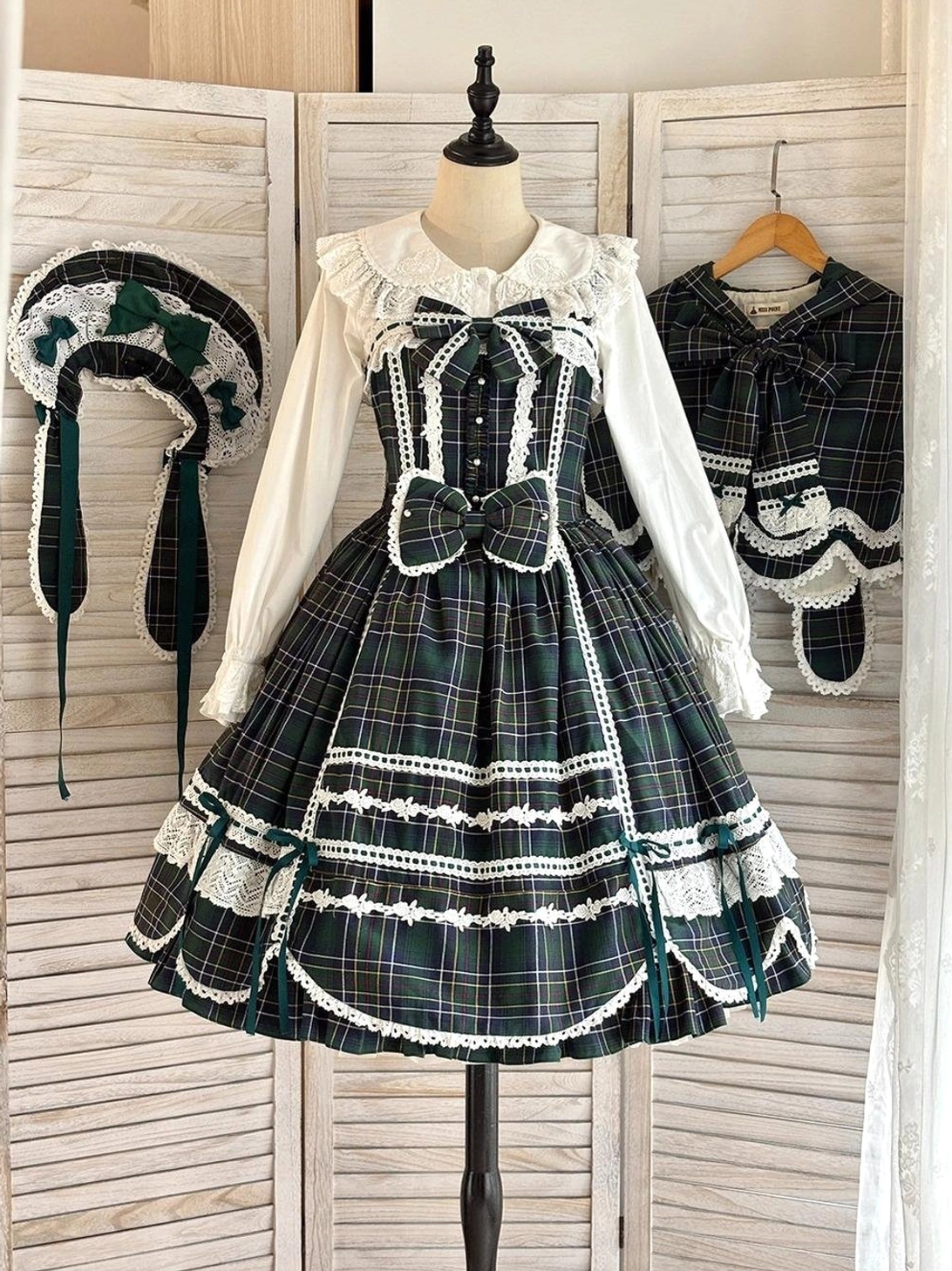 Green tartan plaid old school lolita JSK dress color variant dynamic styling multiple angle views comprehensive product photography color swatch reference