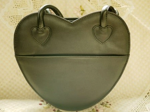 Heart-shaped Lolita tote bag flat lay product photography handmade artisan craftsmanship showcase