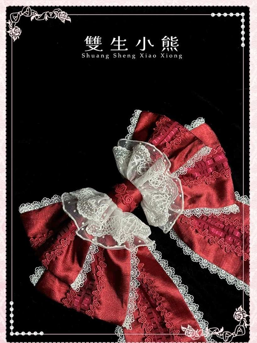 Heart of love sweet lolita accessory collection anime convention fashion meetup styling guide