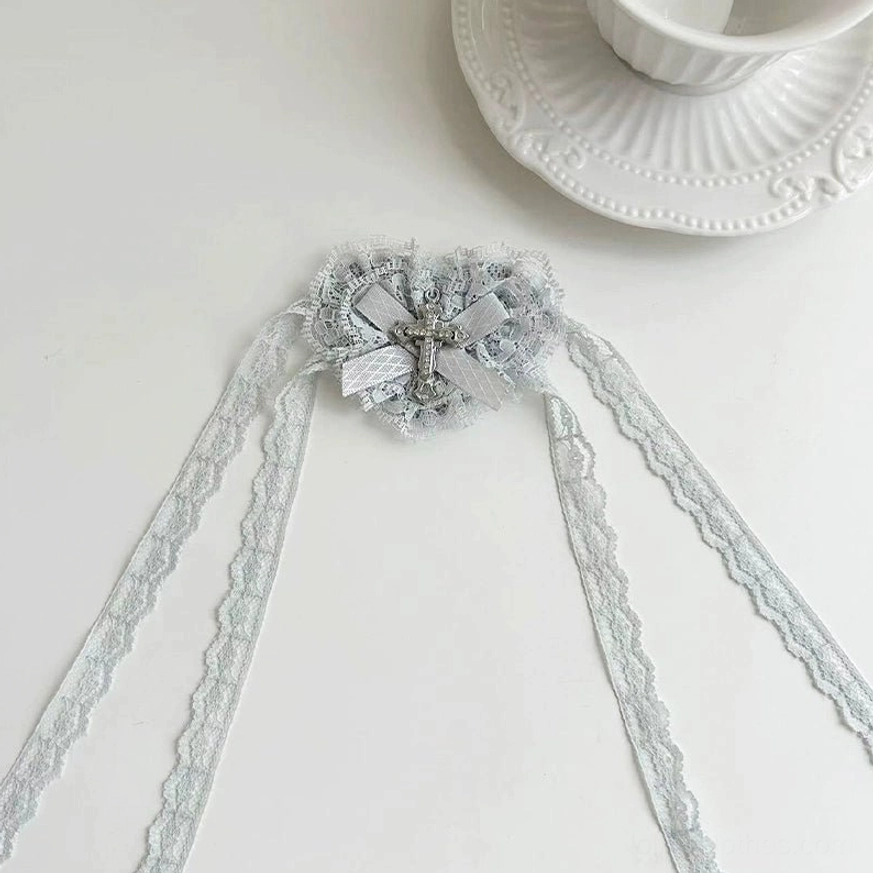 Heart-shaped eye patch ornamental gothic lolita accessory dramatic theatrical detail complementary piece