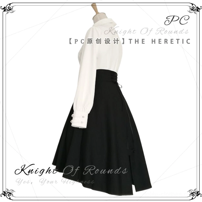 The Heretic high-waist gothic lolita black skirt side view mannequin display A-line silhouette adjustment straps