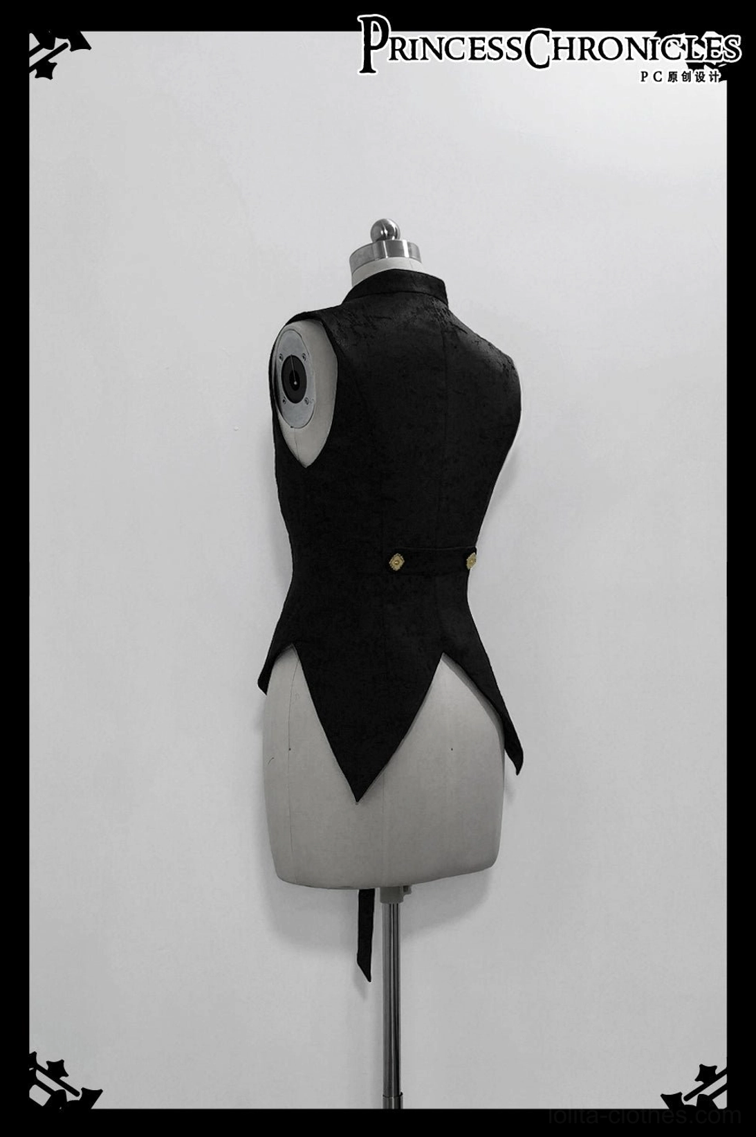 Ouji Lolita retro cool prince fashion blouse detail shot highlighting bishop sleeves, ruffled hem and tailored fit of Hunting Rabbit 2.0