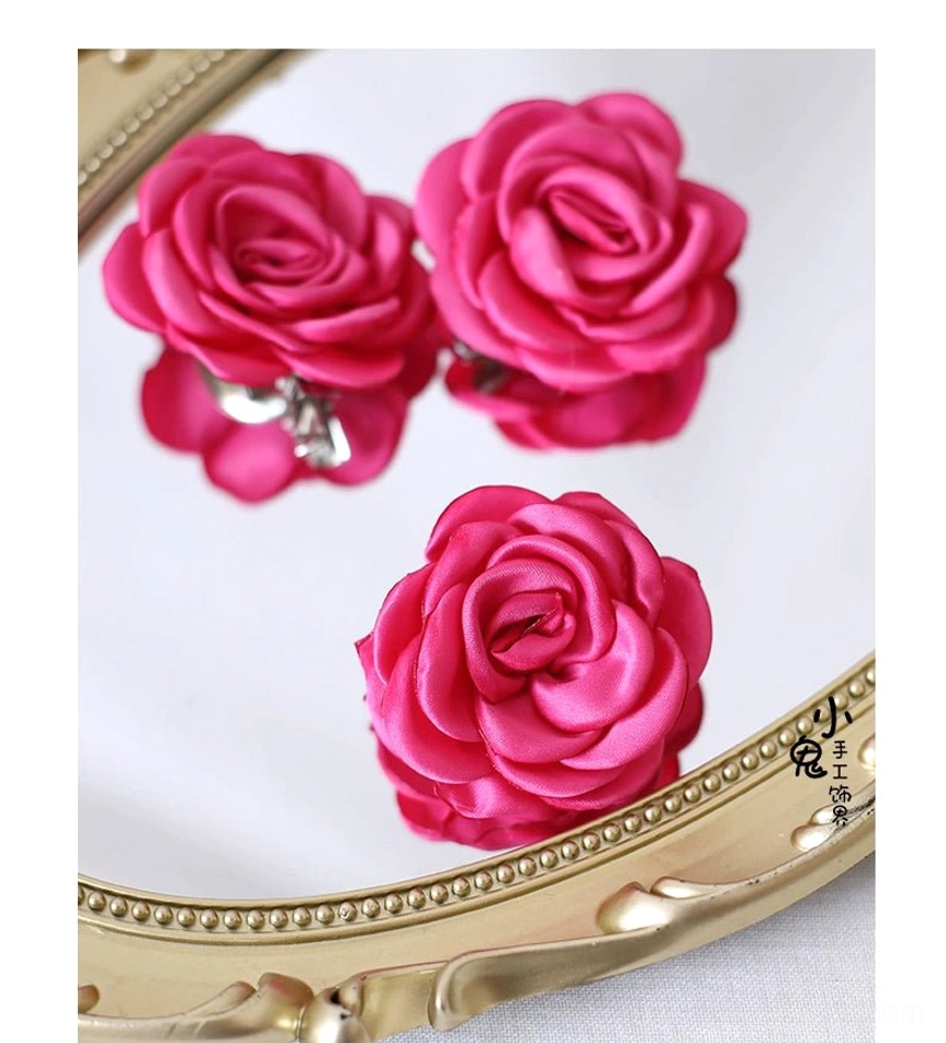 Ivory fabric rose brooch and hair clip vintage Lolita fashion accessory with cream and beige palette coordination suggestions