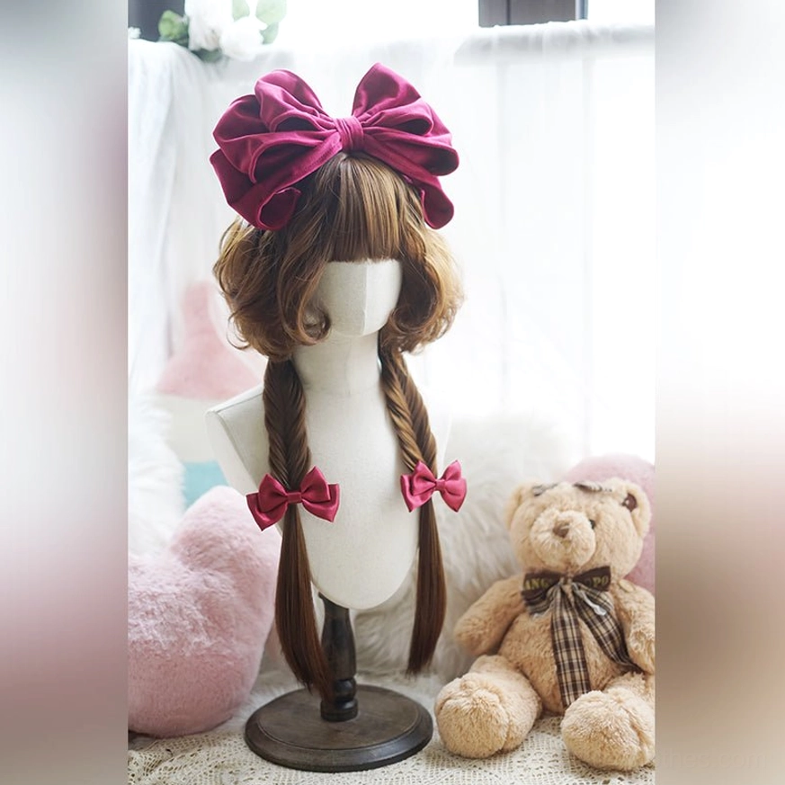 Jellyfish lolita wig styling guide showcasing braid arrangement, bow placement, and curly volume for authentic lolita aesthetics