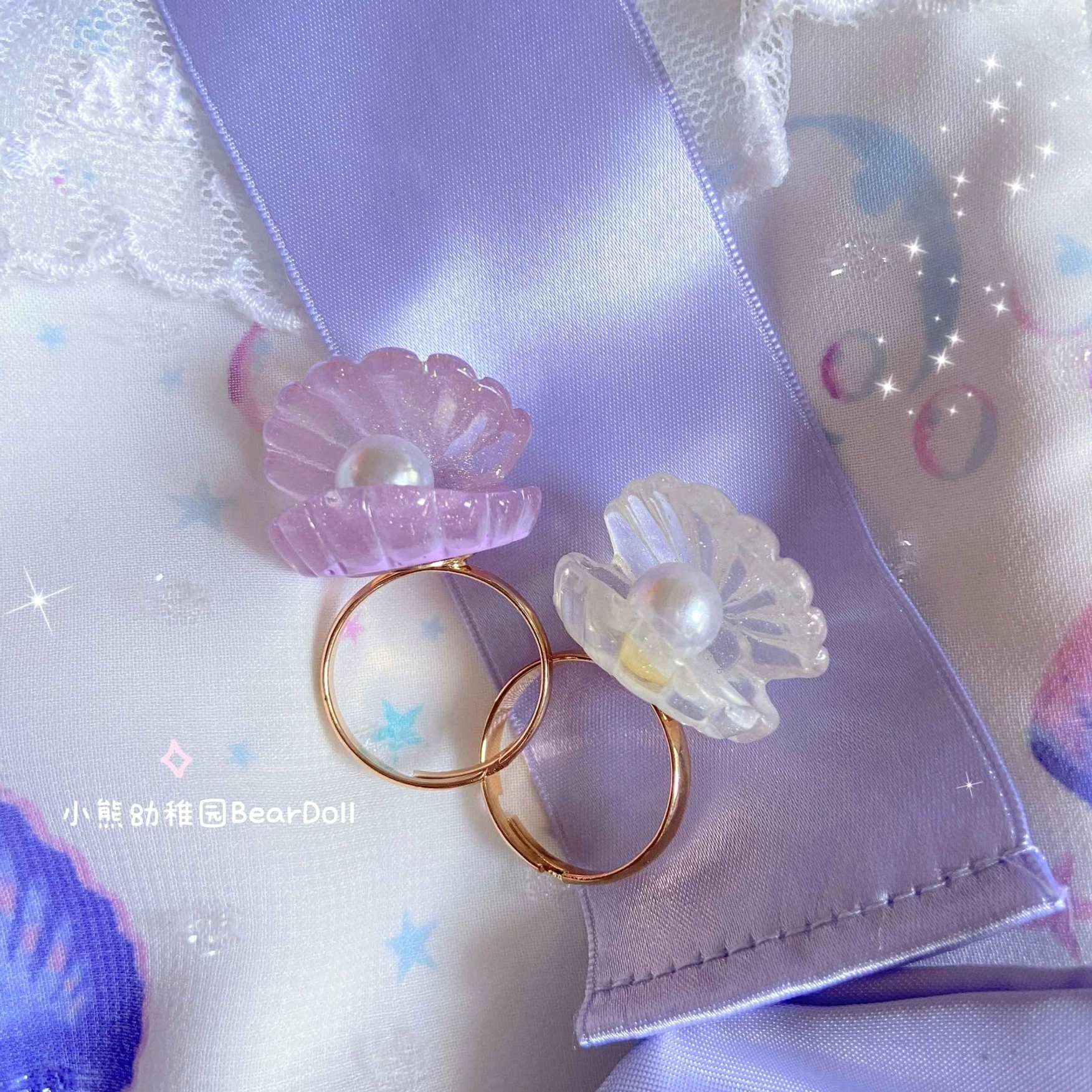 Kawaii Lolita adjustable resin ring charm close-up texture and craftsmanship detail view