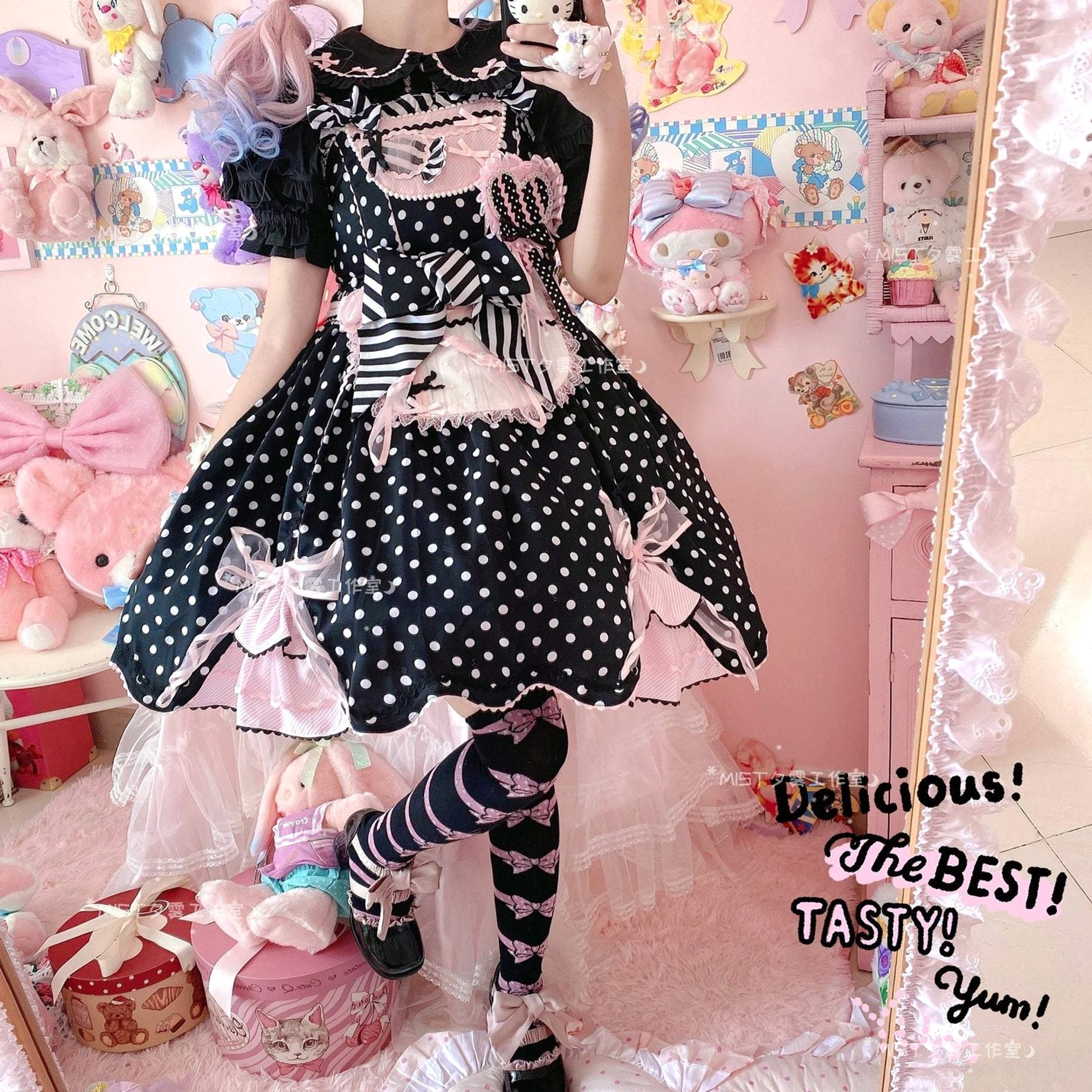 Kawaii lolita blouse ruffled doll collar close-up showing intricate pleating and lace trimming design elements