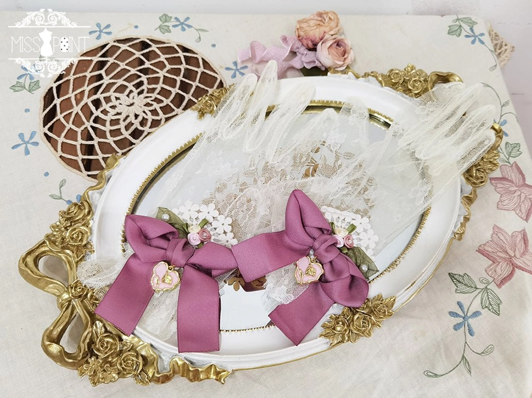 Lace gloves plum color vintage style lolita accessory refined hand adornment delicate lace pattern