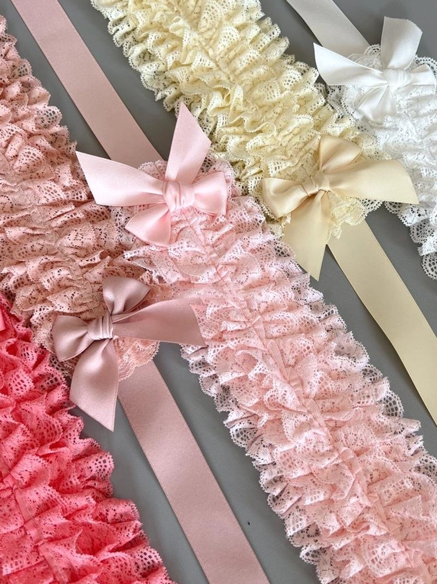 Lace KC headdress styled for convention appearance showing lolita community event coordination and aesthetic styling inspiration