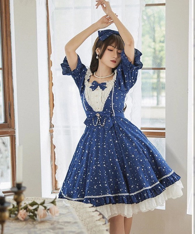 Lavender lolita OP dress close-up detail puff sleeves lace trim front bow decoration romantic aesthetic sweet lolita style