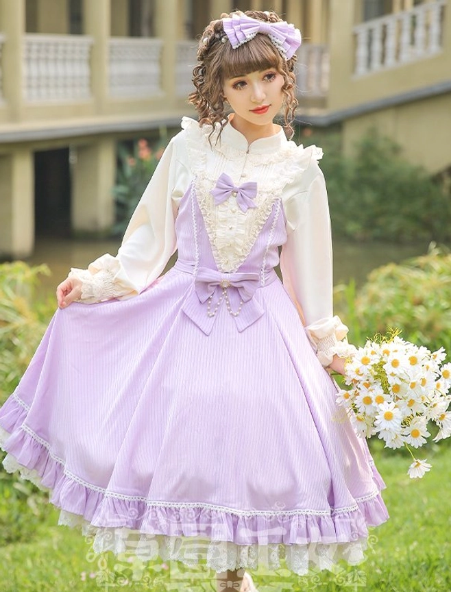 Lavender sweet lolita OP dress full-body front three-quarter view ruffled lace hem front bow decoration fake two-piece outdoor garden