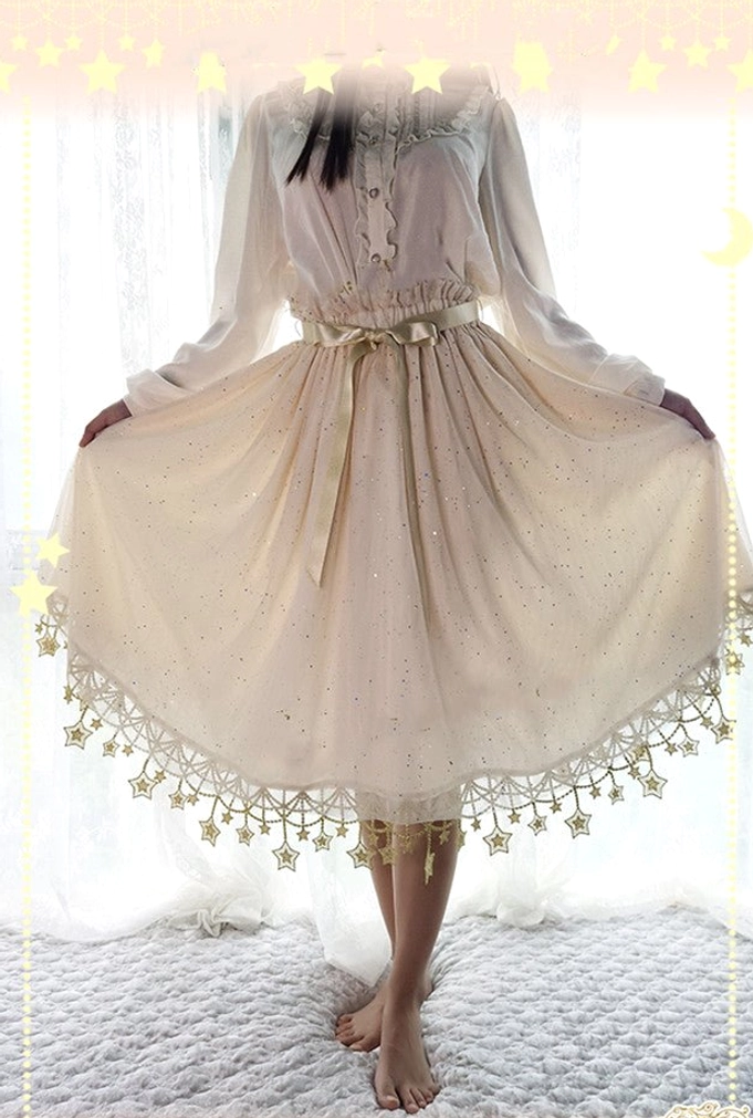 Light apricot lolita petticoat with glitter tulle fabric and gold star lace hem coordinate styling