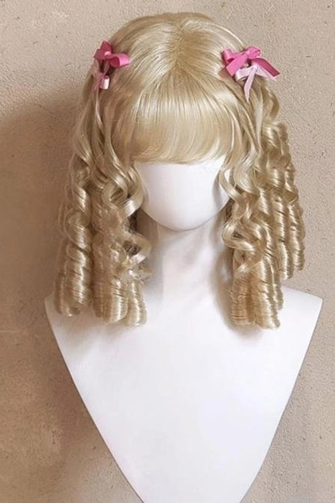 Light blonde lolita roman roll wig 28cm size ringlet curls teased crown vintage styling
