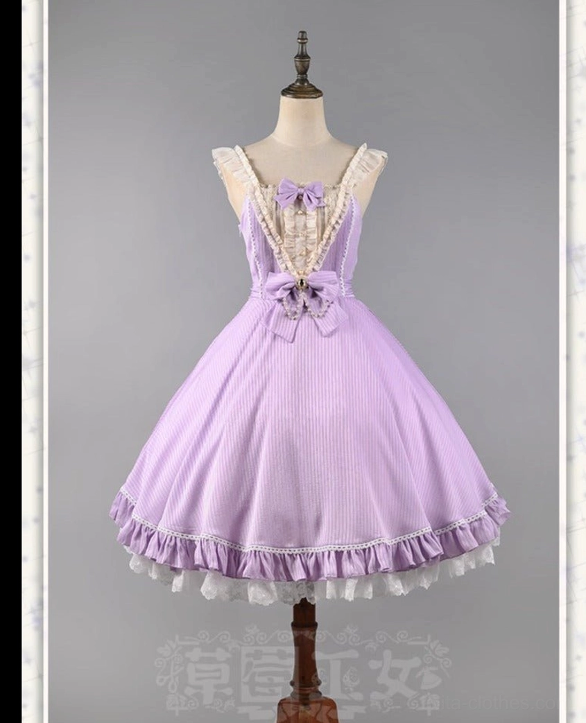 Light green solid color sweet lolita OP dress full-body front view puff sleeves lace decorated square neckline classic silhouette