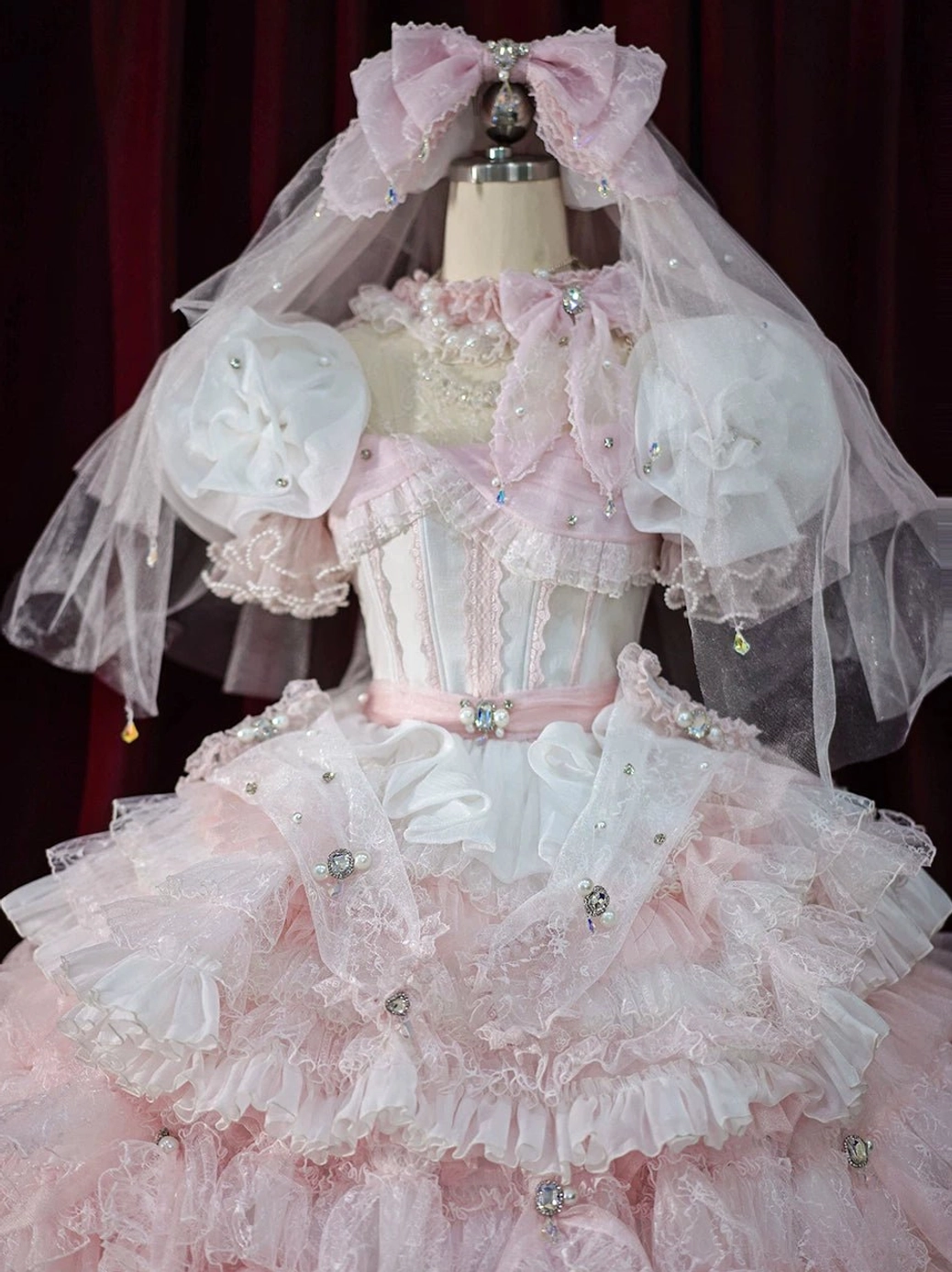 Light pink sweet Lolita bridal gloves matching headdress veil set complete accessory ensemble coordinate