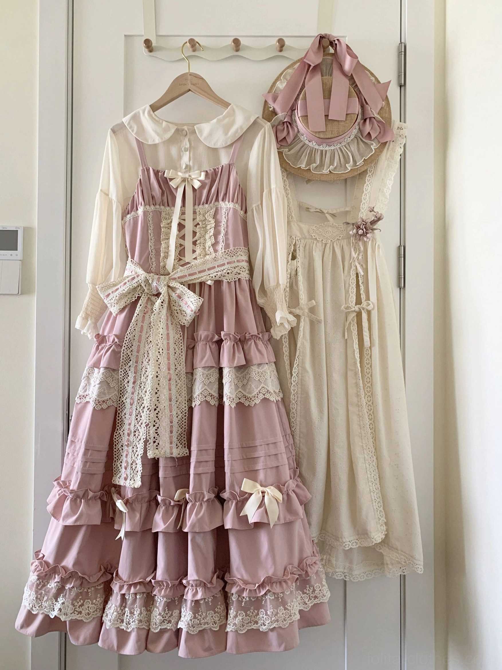 Lilianne lolita jsk dress measurement size chart fitting guide elastic construction adjustable straps