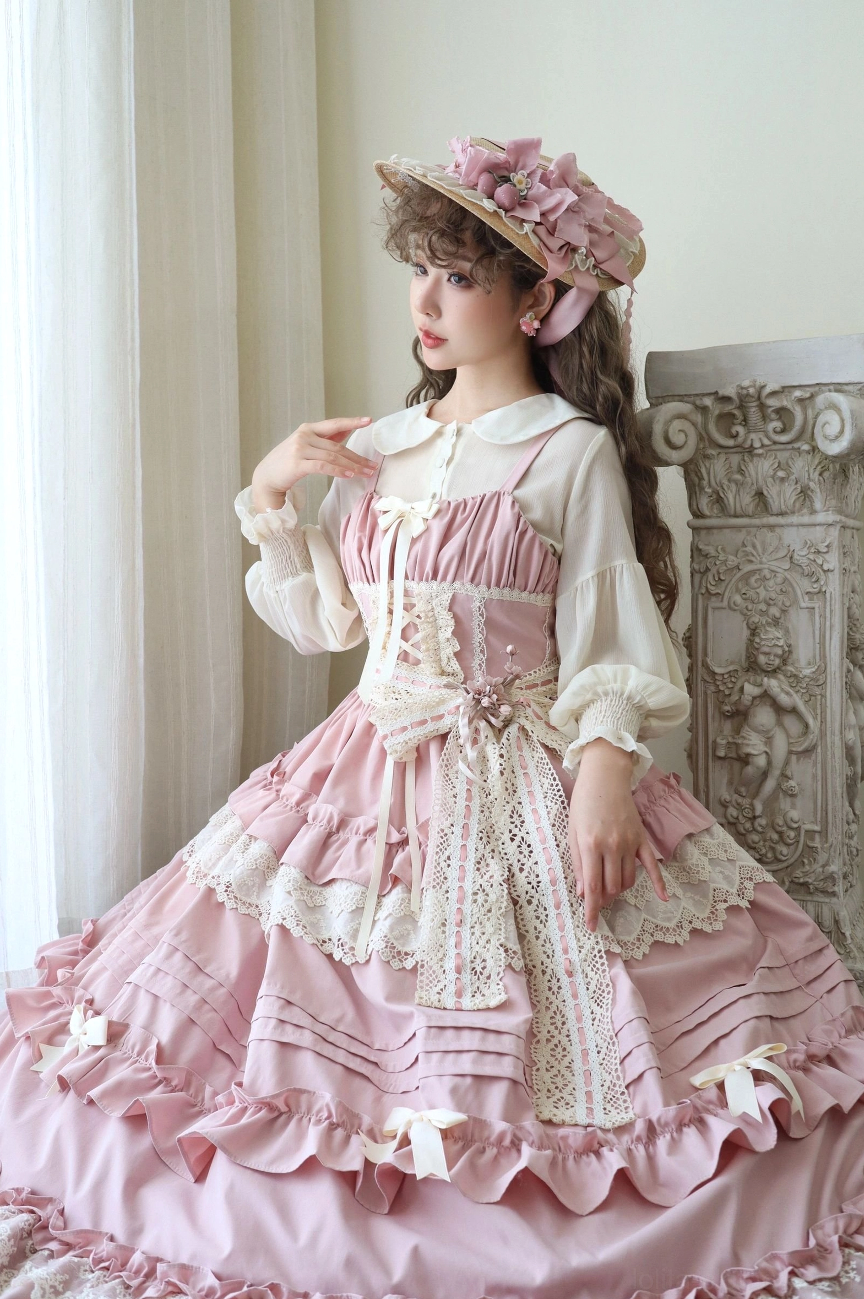 Lilianne sakura pink lolita jsk side three quarter view tiered ruffled lace skirt doll collar sheer sleeves
