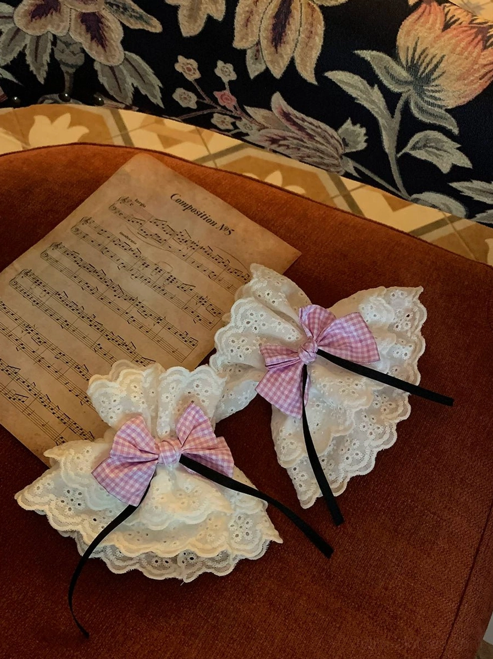 Lolita apron accessory with note embroidery hearts bows refined charm overlay white decorative