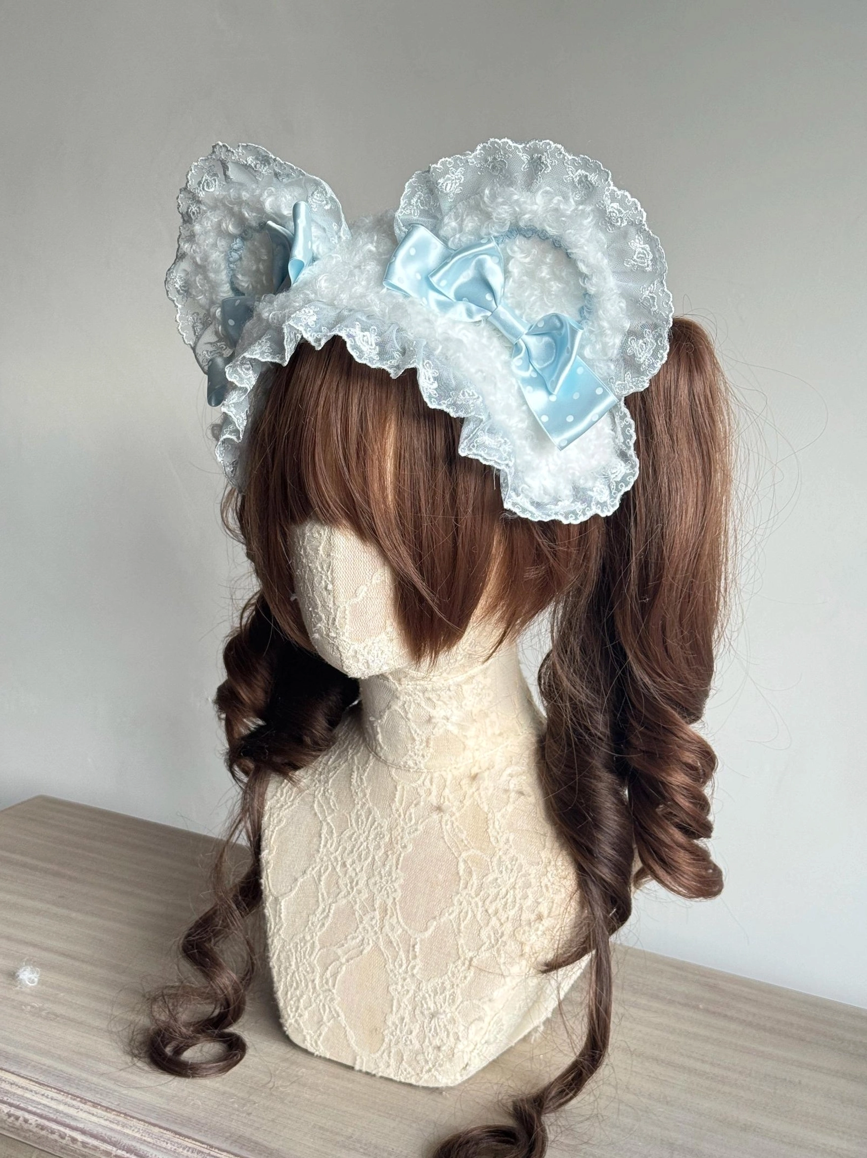 Lolita bear ear headband baby blue side view twin ponytails hairstyle coordinating blue satin bows ruffled lace
