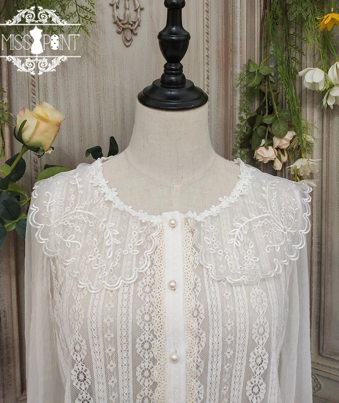lolita blouse with pearl buttons embroidered collar and water-soluble lace construction