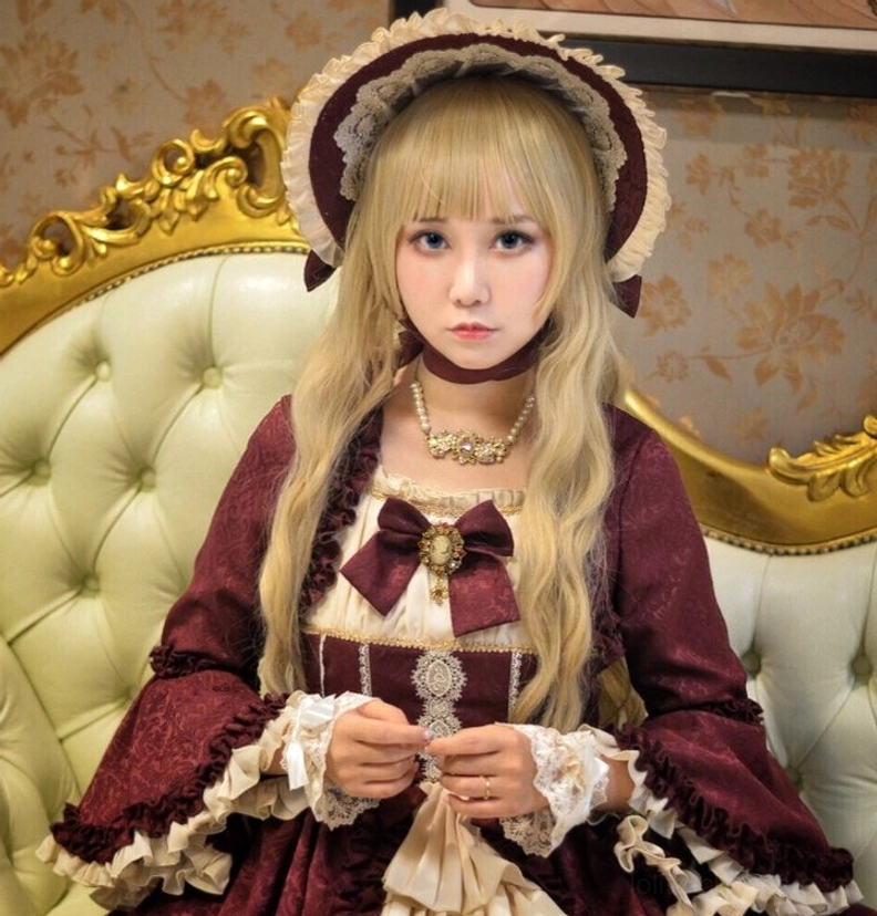 Lolita bonnet fabric close-up texture quality polyester jacquard construction detail