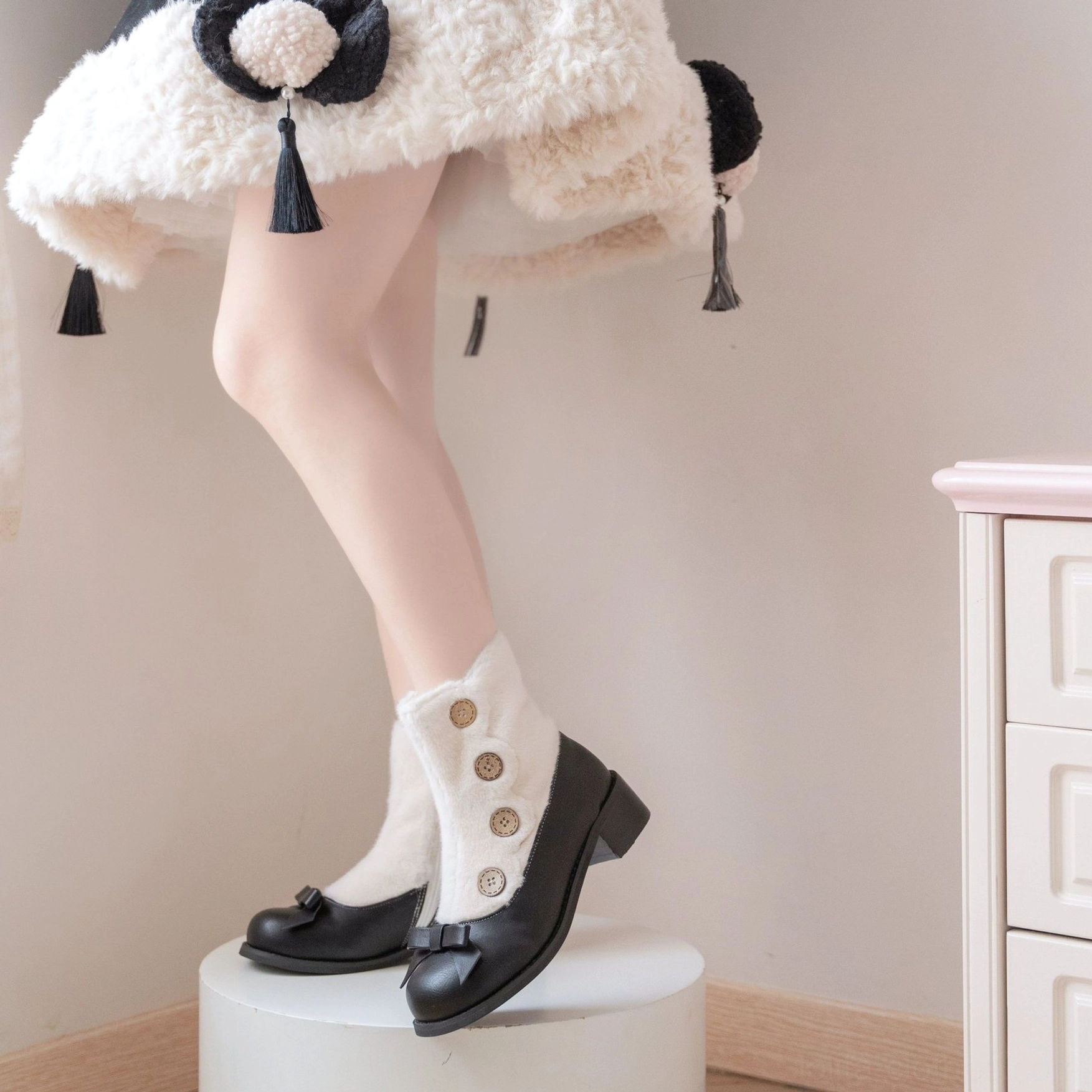 Lolita boots measurement variation flat-laid position 0.8-1.2 inches 2-3cm difference note