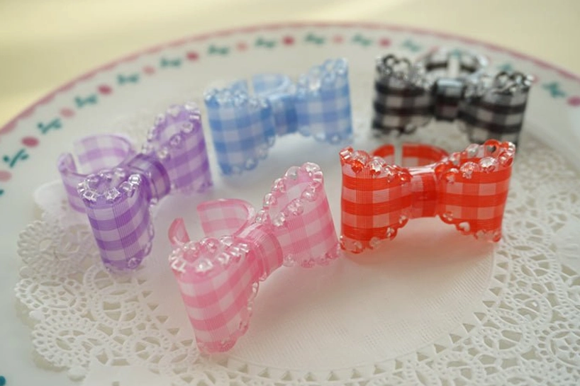 translucent glitter bow hair clips jewelry detail scalloped edges lolita aesthetic