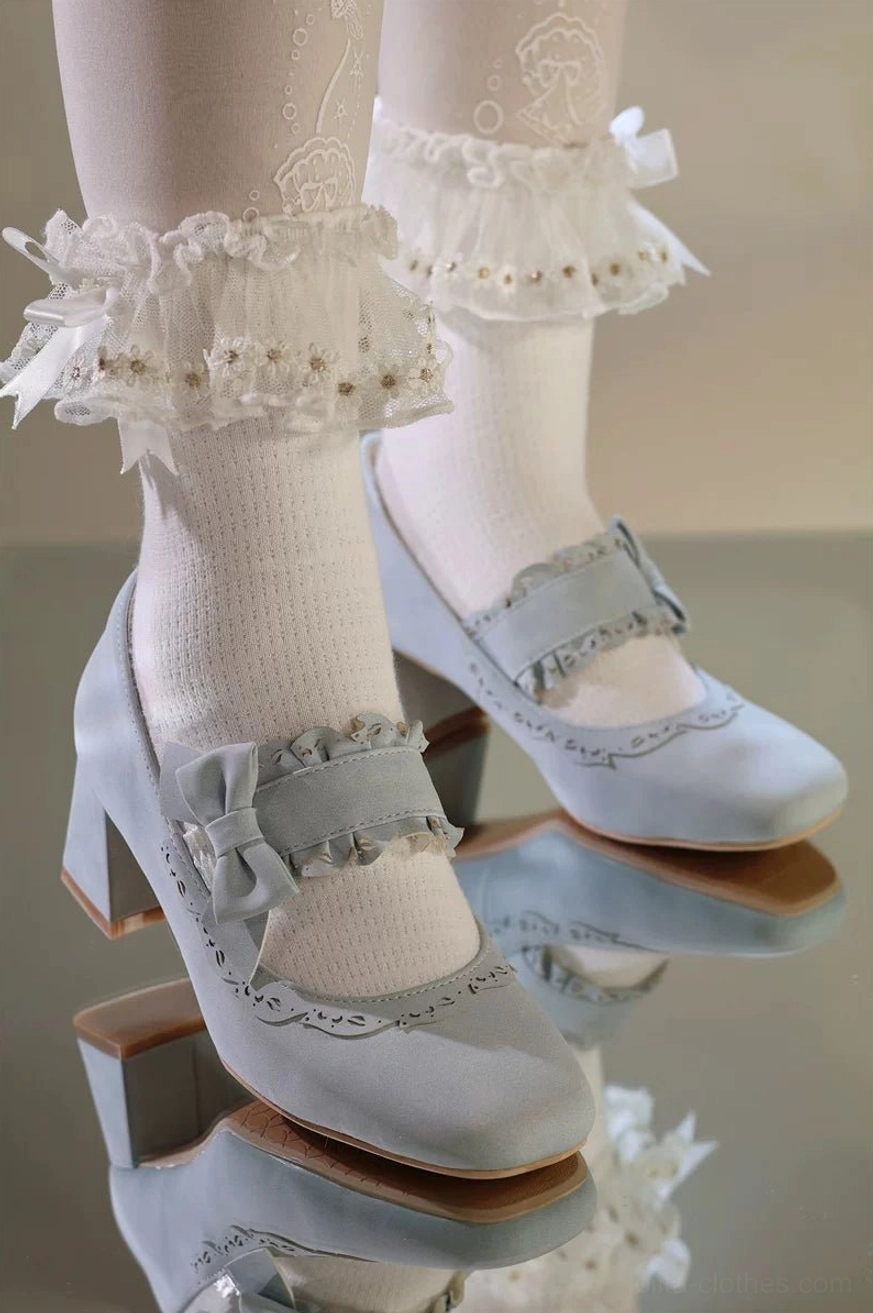 Classic lolita chunky heel mary jane shoes styled for casual daily wear and café settings, demonstrating versatility of the design with various lolita coordinate possibilities