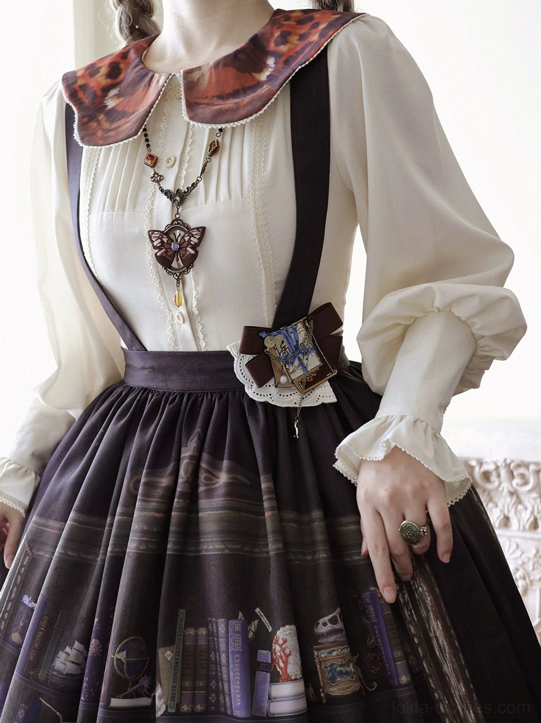 Worn lolita coordinate close-up upper body detail butterfly collar blouse vintage layered necklace decorative brooch suspender strap