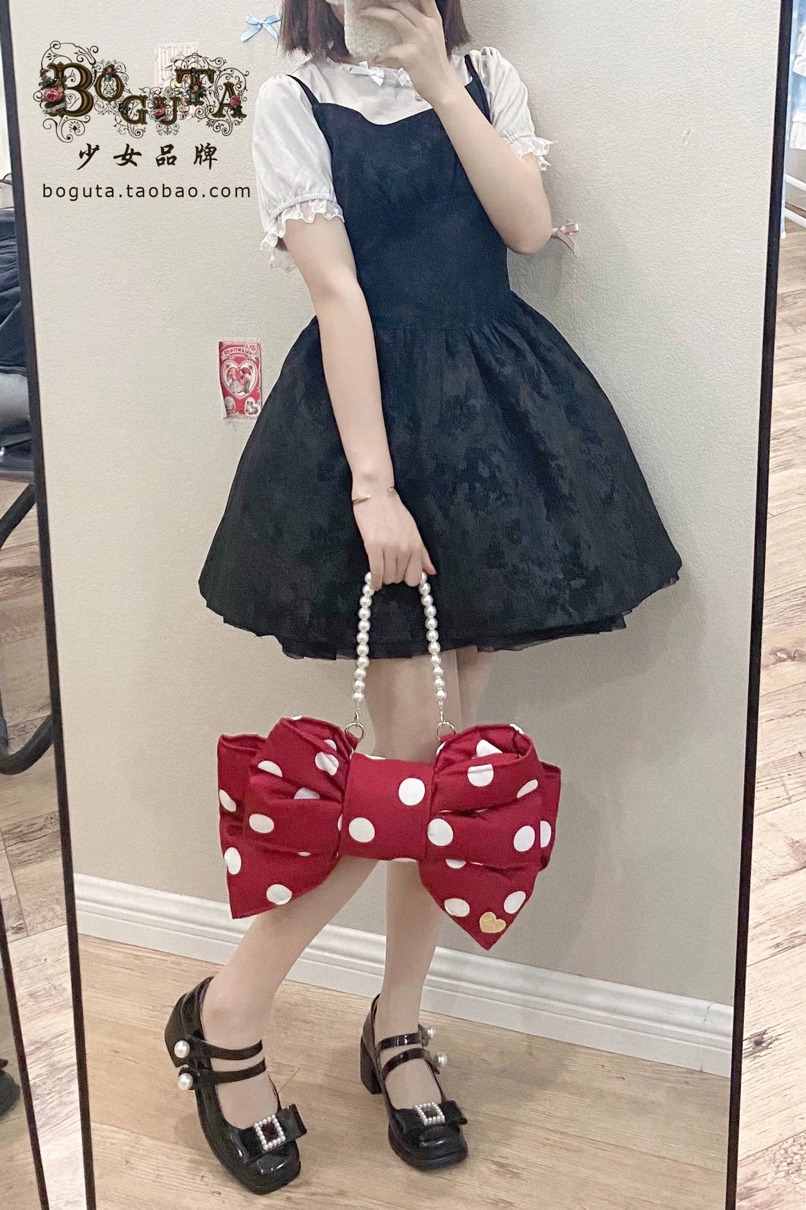 Lolita bag strap versatility showcase displaying all six style variations of detachable pearl chains and ruffled straps in white and black options
