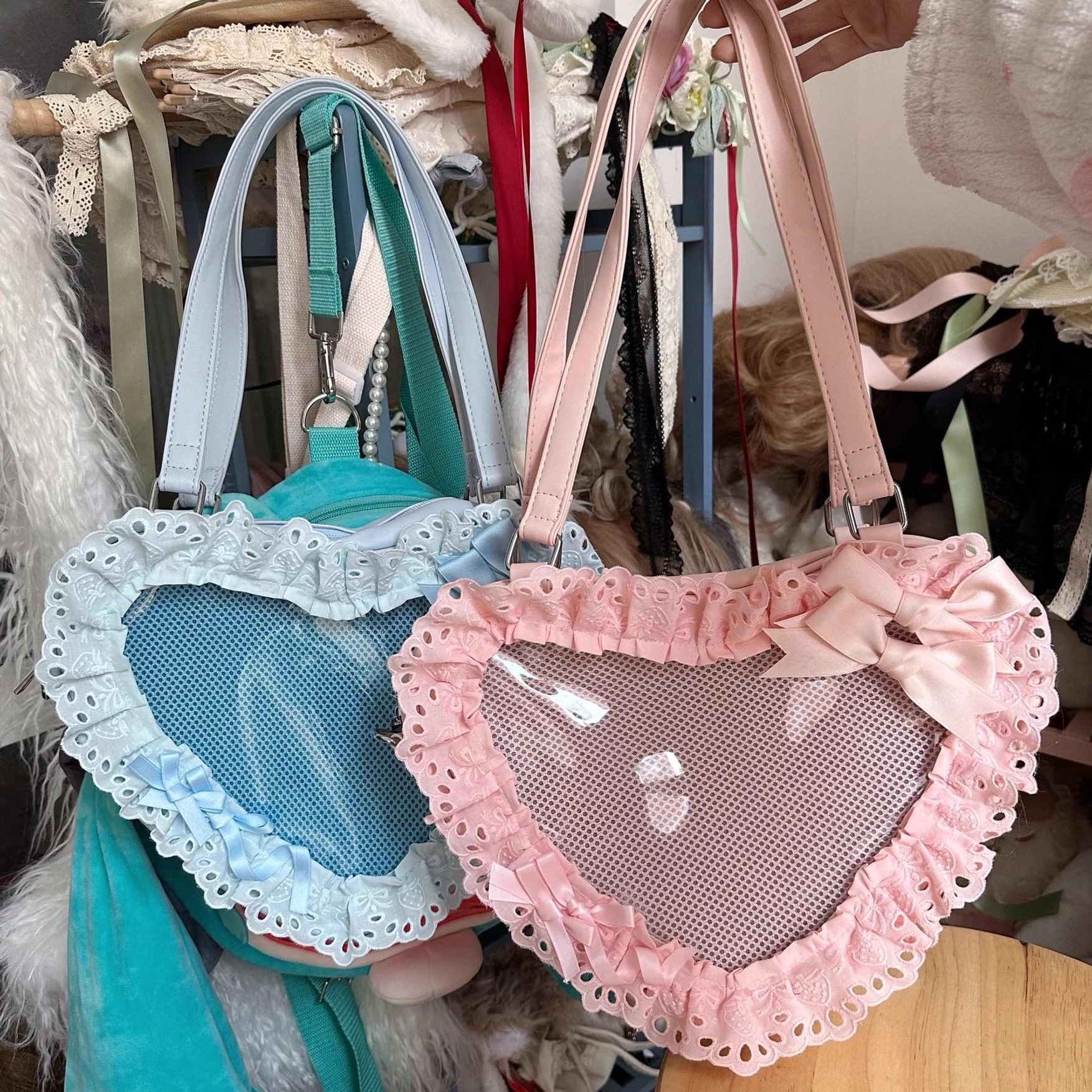 lolita heart-shaped handbag collection multi-color variants fashion styling demonstration