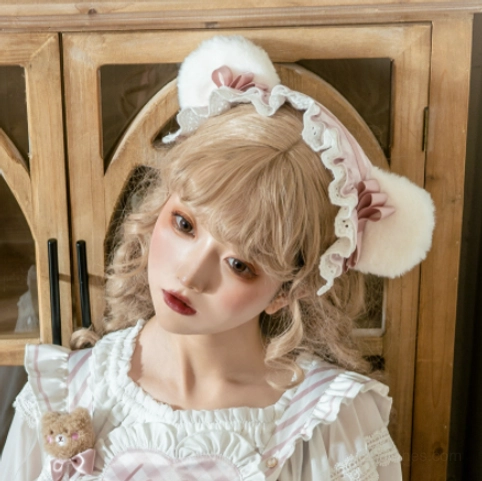 Lolita KC headband sweet aesthetic bow with lace trim wearing example