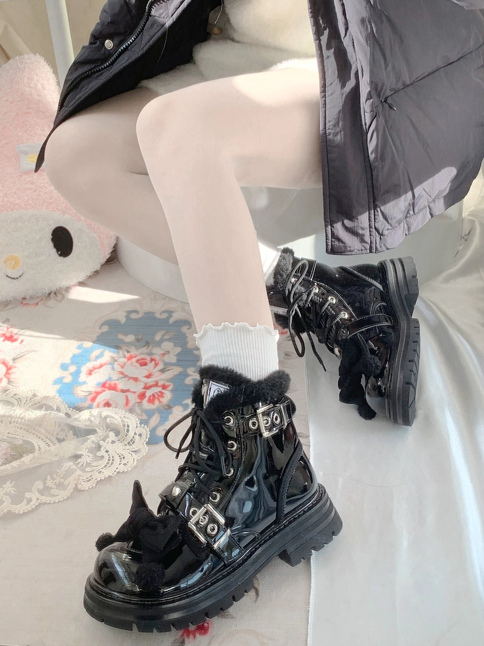 Lolita martin boots fuzzy artificial plush collar lining comfort warmth winter fashion thermal insulation
