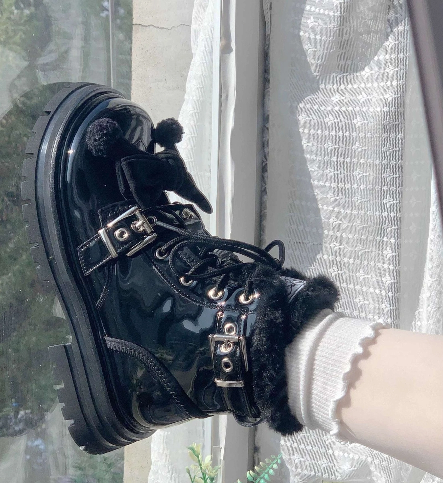 Lolita martin boots product code LOL-SHO-372 processing time ships 7-10 business days