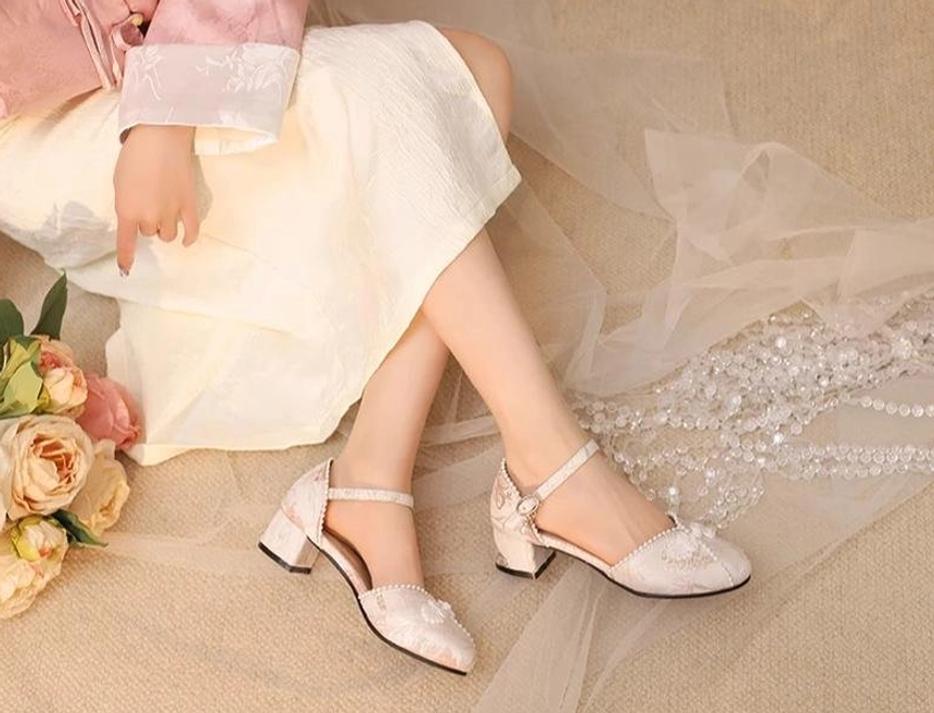 Lolita Mary Jane chunky heel shoes blue color product lifestyle photo worn coordinate styling