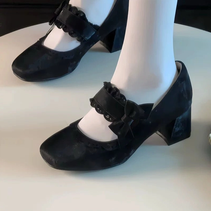 Lolita chunky heel mary jane shoes size range 35-40 with dimensional measurements in centimeters and inches for perfect fit selection and international sizing conversion