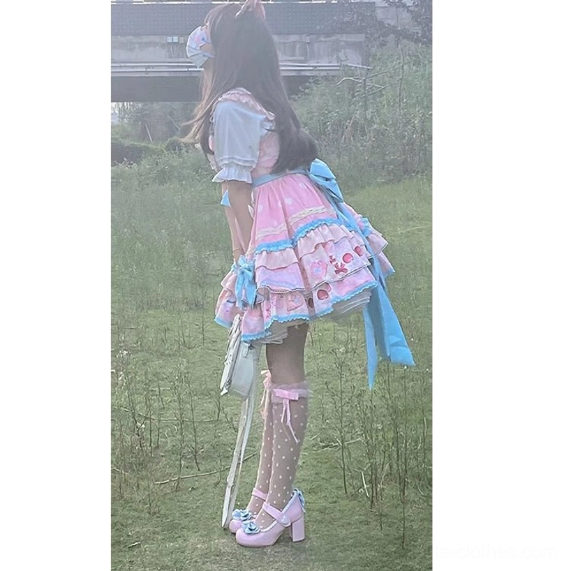 Lolita Mary Jane heels styling guide for classic Lolita coordinates showing how to create elegant ensembles